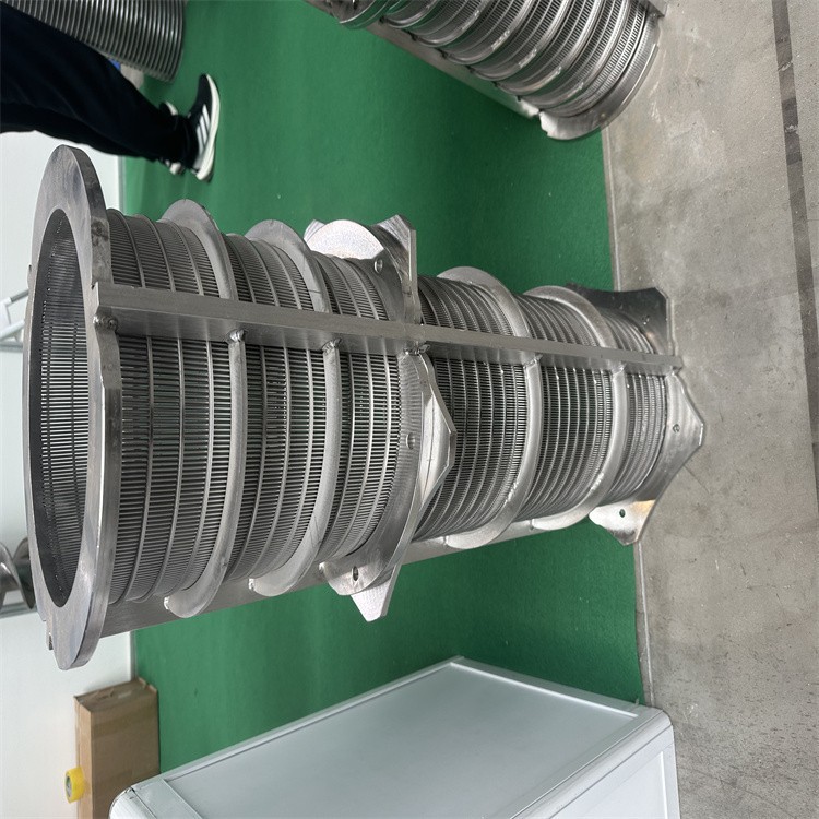 Cylindrical Ss 304 Wedge Wire Screen Pipe factory