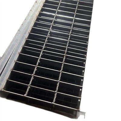 Post-Cynnal a Chadw Gorchuddion Draenio Dur Di-staen